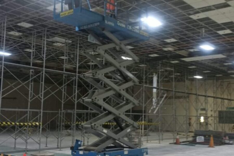 Jasa-Sewa-Scissor-Lift-Genie-Pasuruan